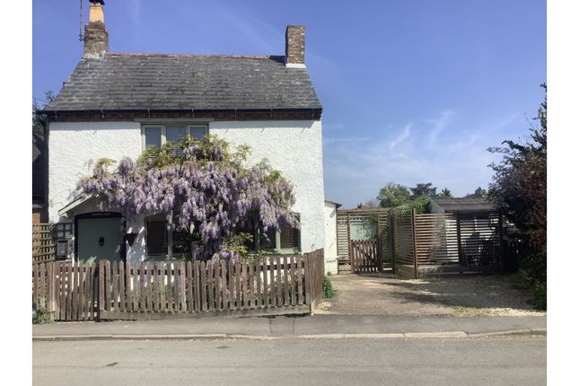 3 bed detached house
