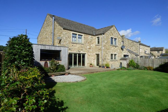 6 bedroom detached house for sale