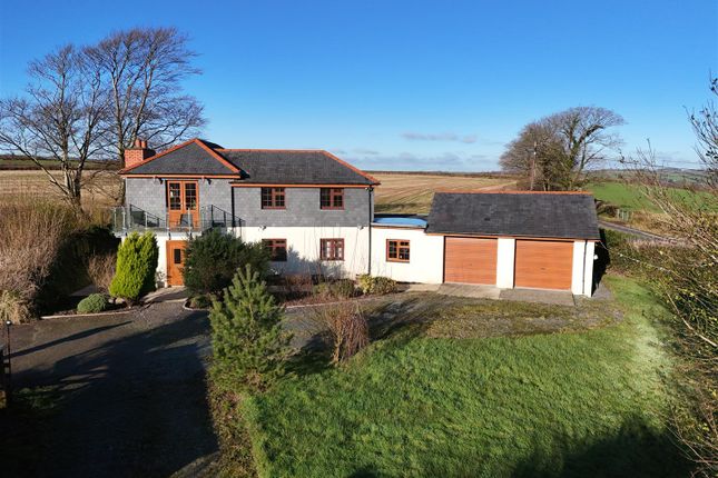 5 bedroom country house for sale