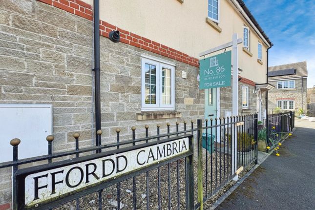 Ffordd Cambria, Pontarddulais... 2 bed terraced house for sale