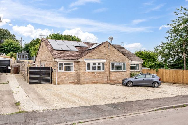 2 bedroom semi-detached bungalow for sale