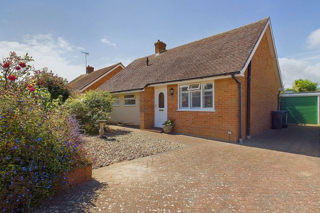 Russells Drive, Lancing 2 bed detached bungalow for sale