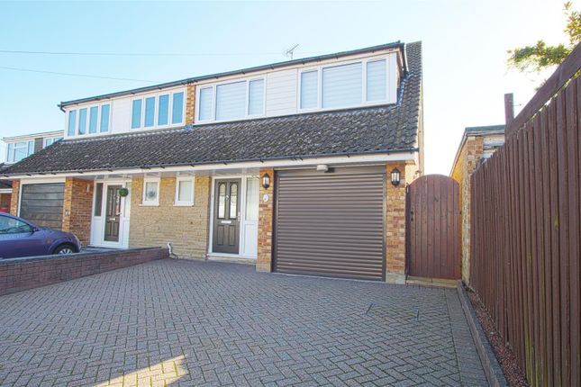 Crescent Gardens, Billericay CM12 4 bed semi