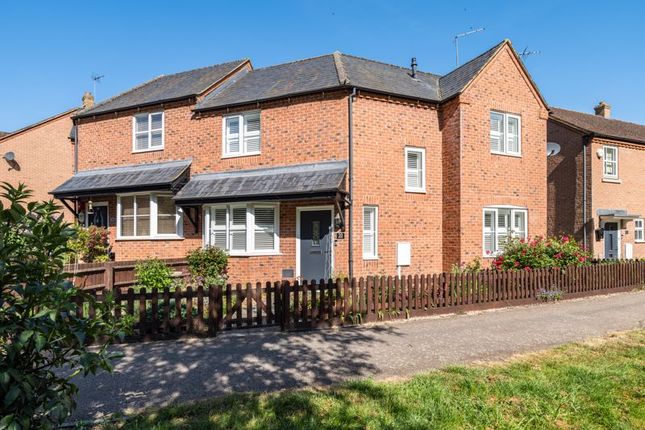 Rays Close, Bletchley, Milton Keynes 3 bed semi
