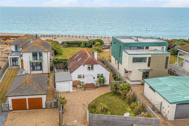 5 bed detached house