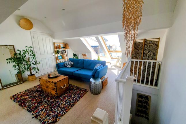Albemarle House, Albemarle Street... 2 bed maisonette for sale