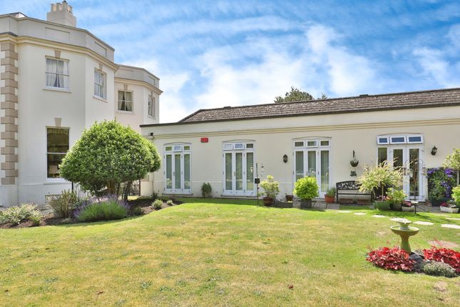2 bed bungalow
