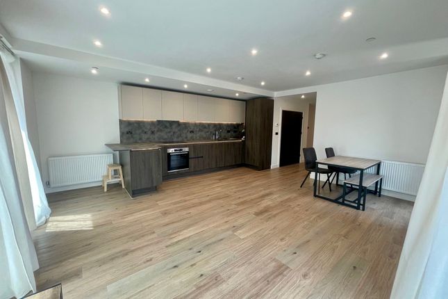 2 bed flat