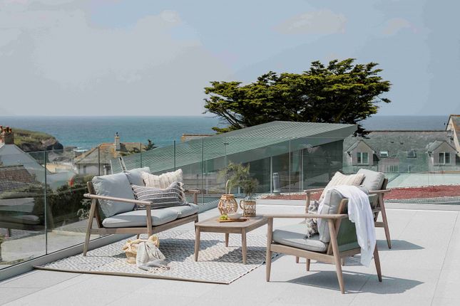 Tresco, Treyarnon Bay 6 bed detached house for sale