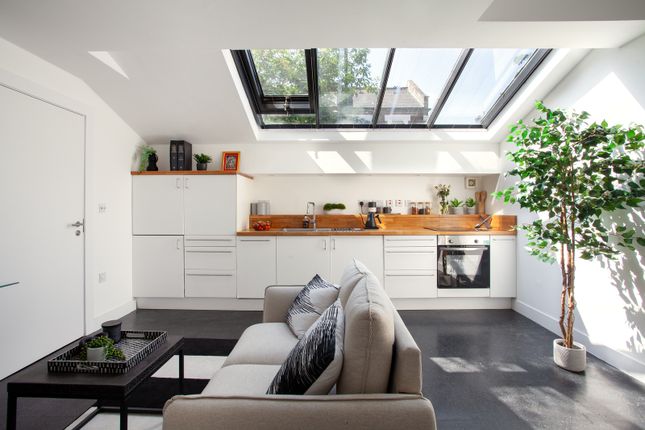 Wilton Way, London E8 1 bed detached house for sale