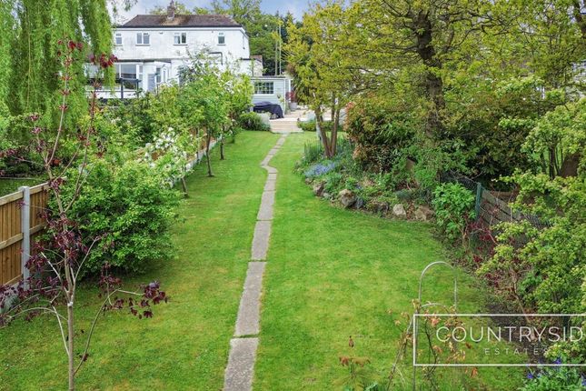 Kiln Road, Benfleet 2 bed detached bungalow for sale
