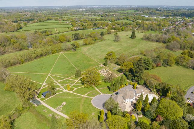 8 bedroom detached house for sale