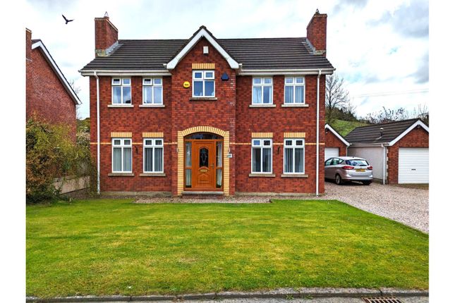 4 bed detached house