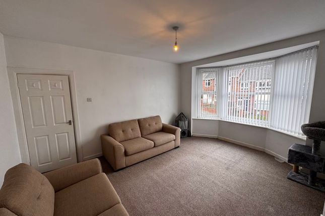 3 bedroom flat for sale