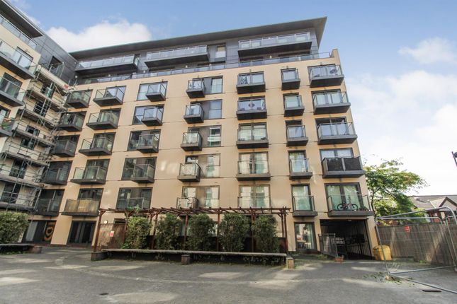 High Street, Slough 1 bed flat for sale