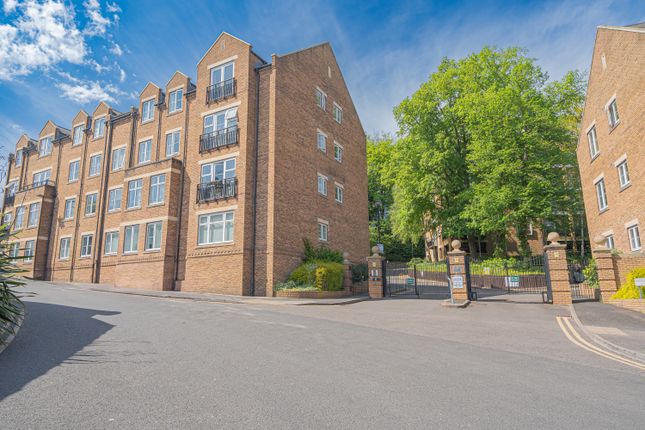 2 bed flat