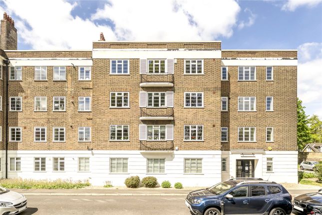 Dartmouth Grove, Greenwich, SE10 2 bed apartment for sale