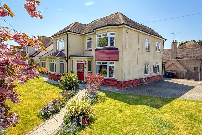 6 bedroom detached house for sale