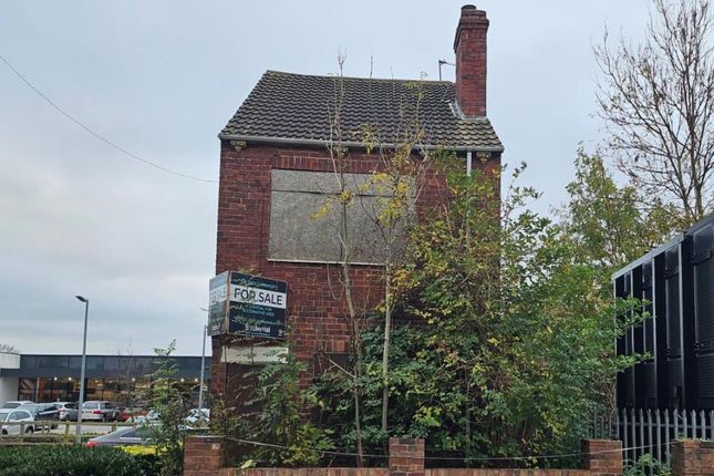 3 bed detached house