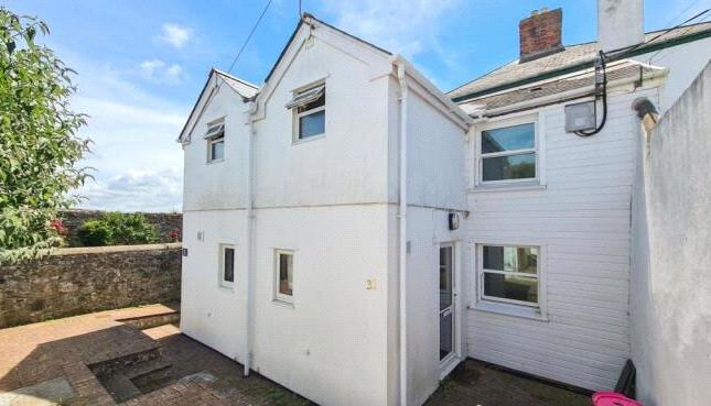 1 bed semi-detached house