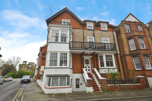 2 bed flat