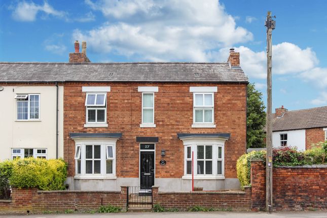 Harrowden Road, Wellingborough NN8 3 bed semi