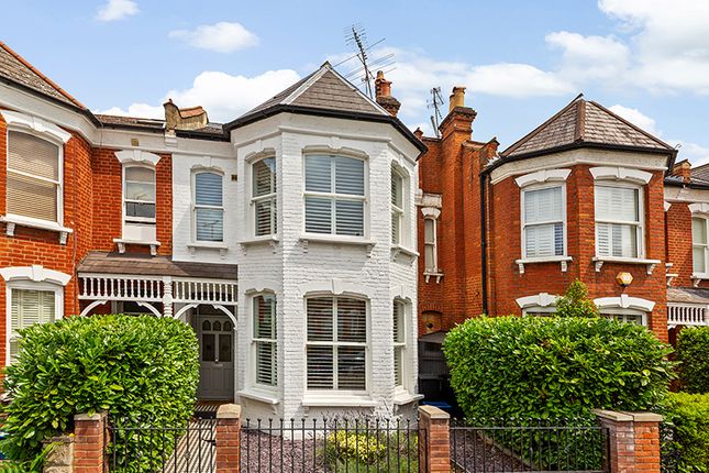 4 bedroom terraced house for sale