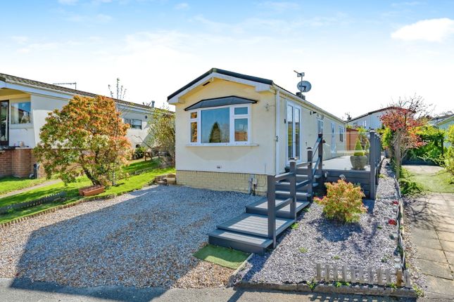 2 bedroom detached house for sale