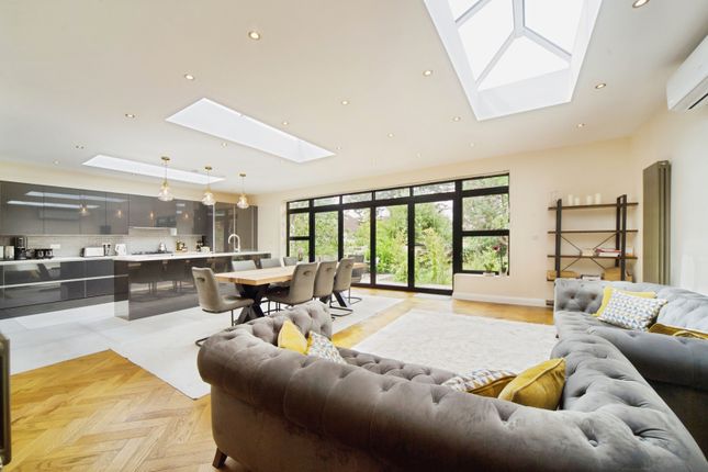 5 bed semi-detached house