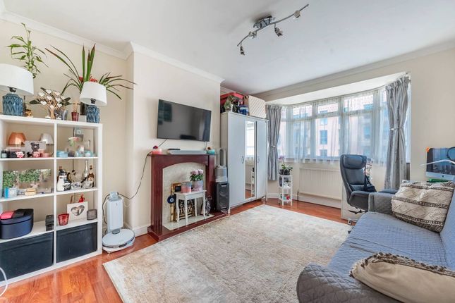 Harrow View, North Harrow, Harrow, HA2 2 bed flat for sale