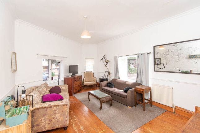 4 bedroom end of terrace house for sale