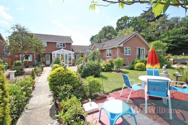 Packsfield Lane, Wootton Bridge, Ryde 4 bed detached house for sale