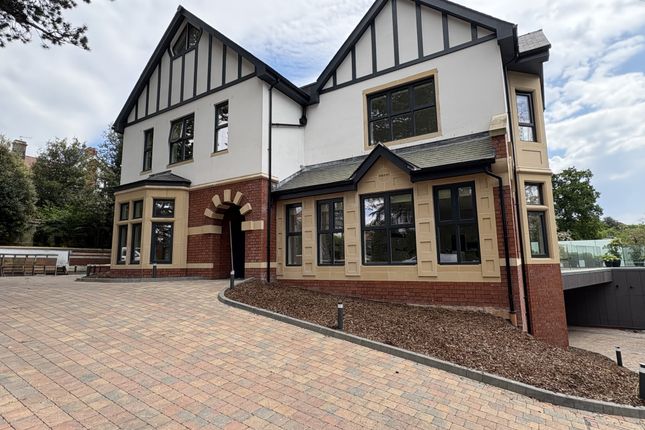 2 bed flat