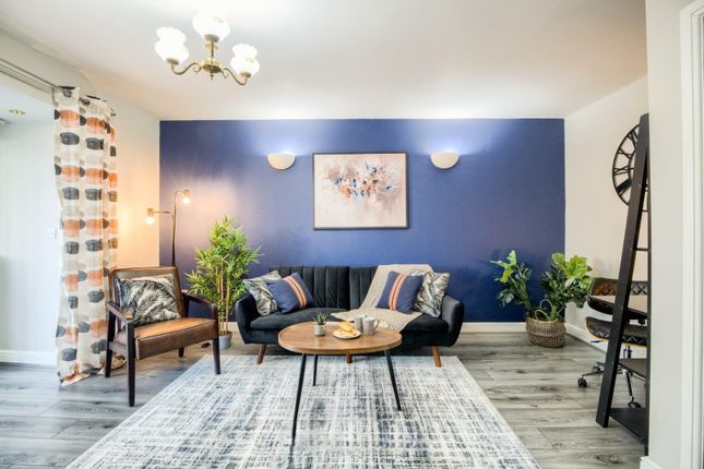3 bed semi-detached house