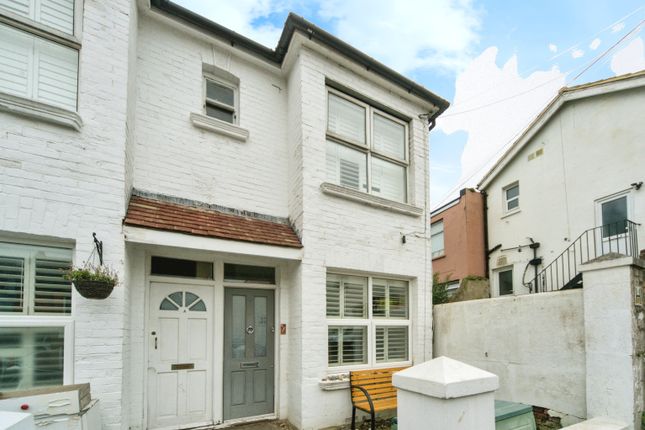 2 bed end terrace house