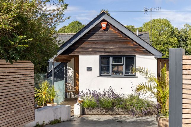4 bed detached house