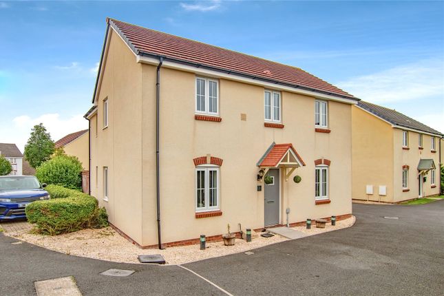 4 bed detached house