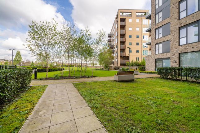Cherry Orchard Road, Croydon, CR0 1 bed flat for sale