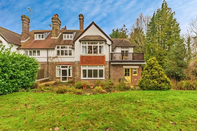 5 bedroom semi-detached house for sale