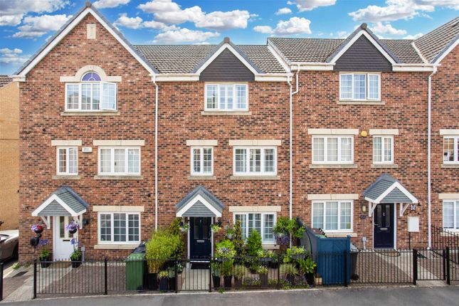 4 bedroom town house for sale