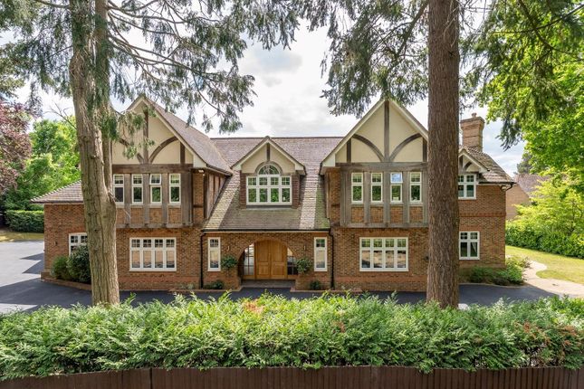 Leigh Hill Road, Cobham, Surrey, KT11 6 bed detached house for sale