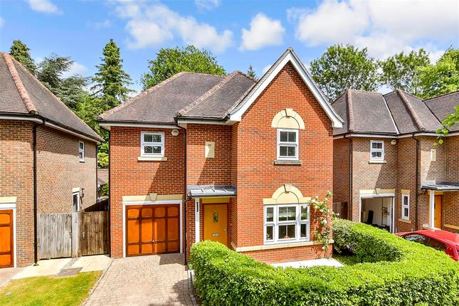 4 bed detached house