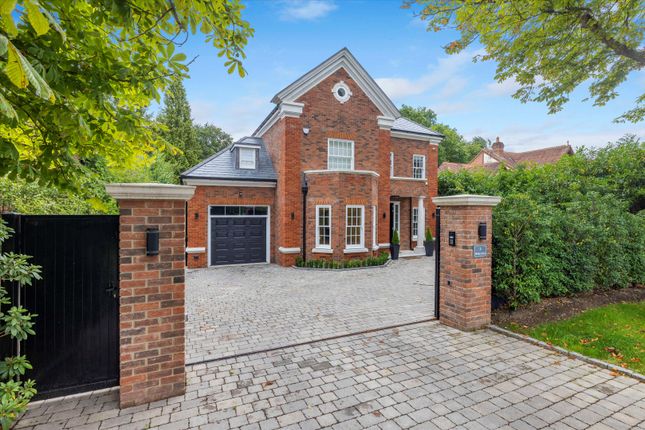 Abbey Road, Wentworth, Surrey, GU25 5 bed detached house for sale