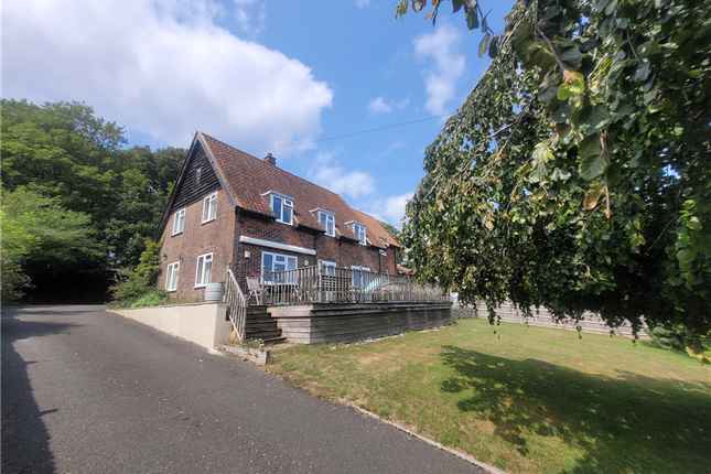 4 bed detached house