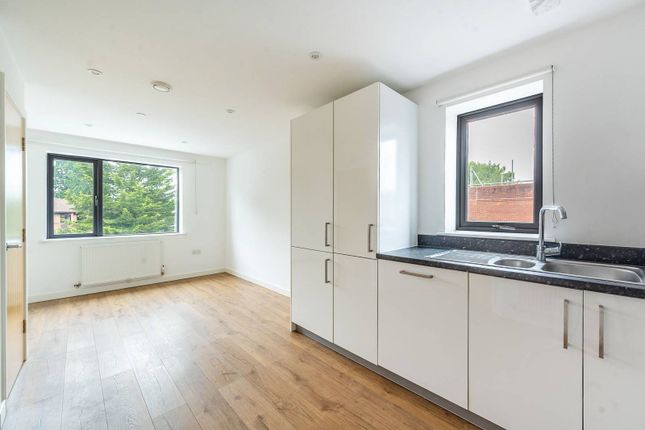 Bridge Street, Pinner, HA5 1 bed flat for sale