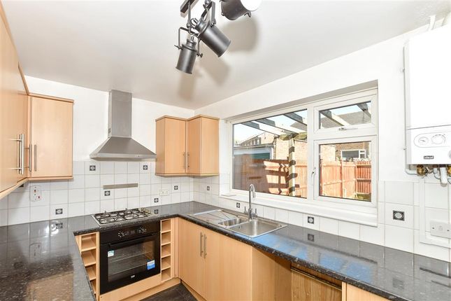 3 bed end terrace house