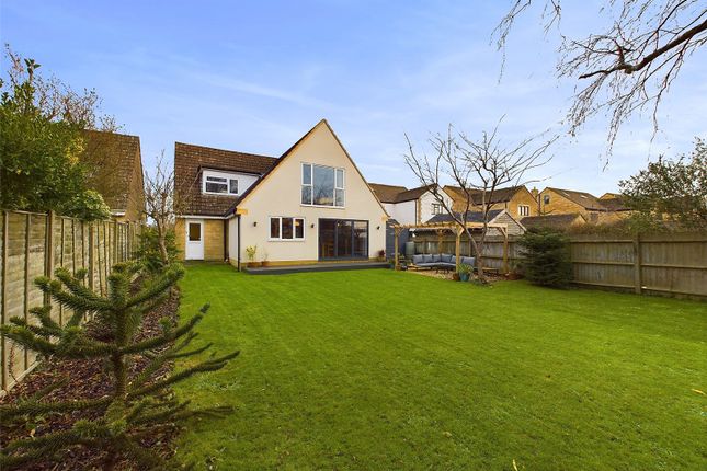 4 bed detached house