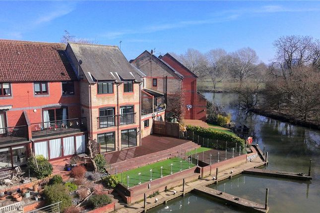 4 bedroom town house for sale