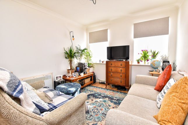 Smithy Bridge Road, Littleborough... 2 bed apartment for sale