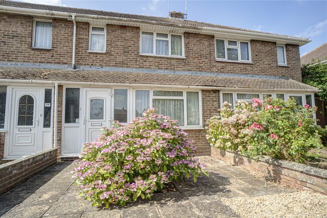 Queens Drive, Swindon, Wiltshire, SN3 2 bed terraced house for sale